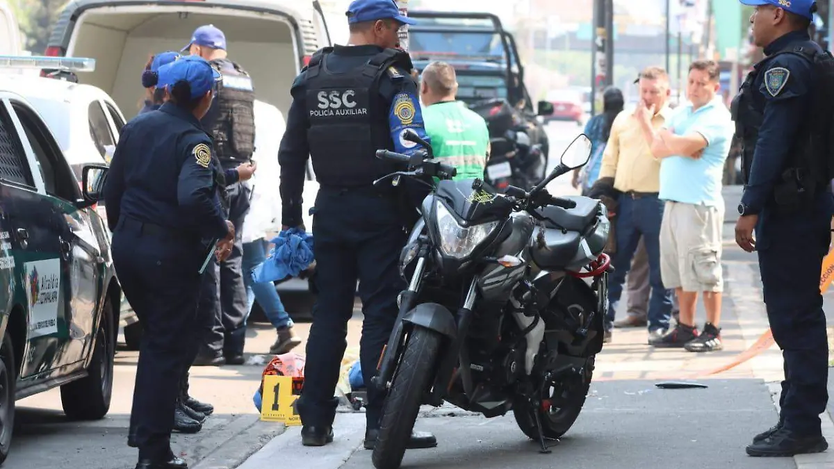 biker iztapalapa LUIS BARRERA